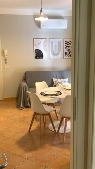Nest House - Esclusivo Appartamento Marina Di Olbia- Mater Olbia - Beaches - Close To The Airport - Private Parking- Full Comforts - Exterior photo