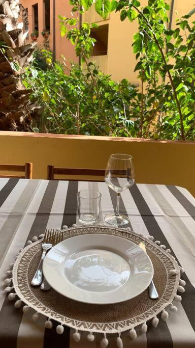 Nest House - Esclusivo Appartamento Marina Di Olbia- Mater Olbia - Beaches - Close To The Airport - Private Parking- Full Comforts - Exterior photo